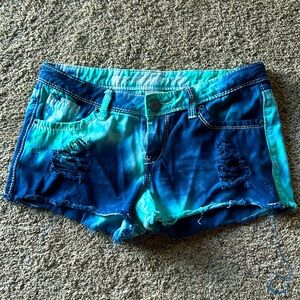 Tie dye short shorts